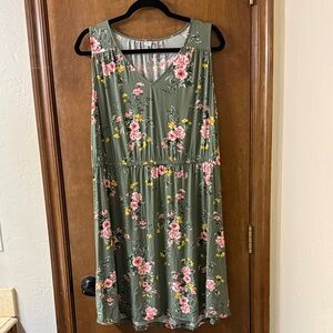 Old Navy Green Floral Midi Dress